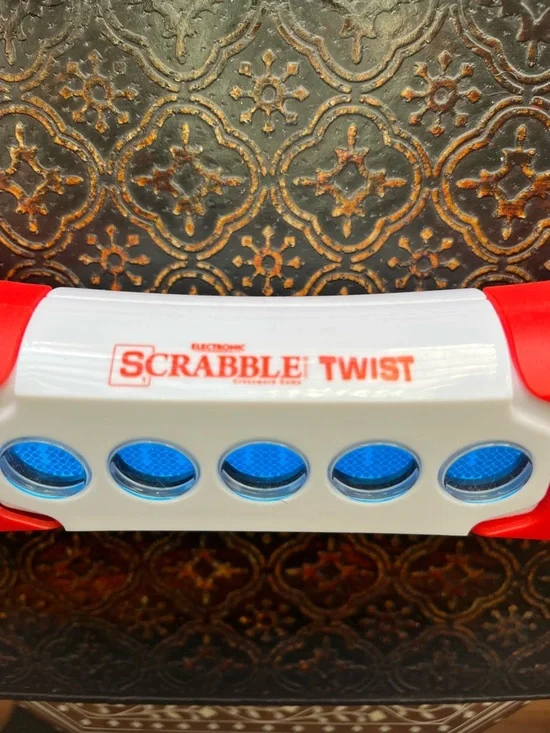 Scrabble Handheld Electronic Twist Game Battery Powered Tested & Incl Batteries - Picture 2 of 5